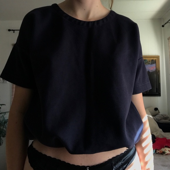 Basic Navy T - Picture 2 of 7